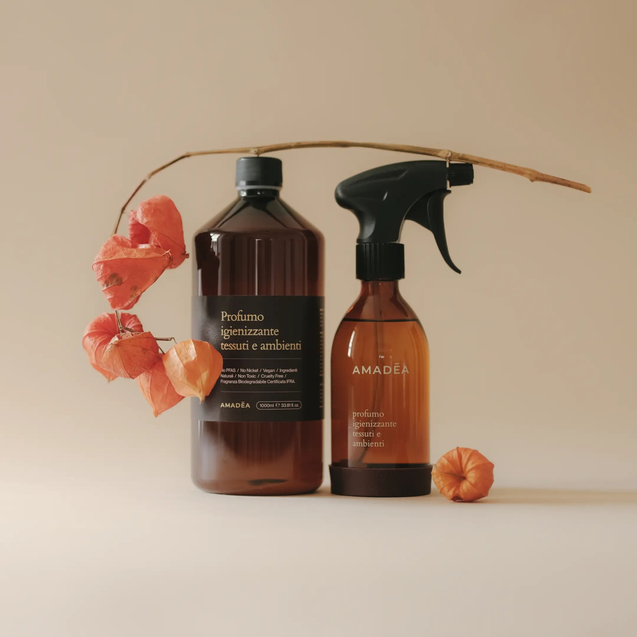 Kit Profumo "Classic" igienizzante tessuti e ambienti 300ml + 1 Litro