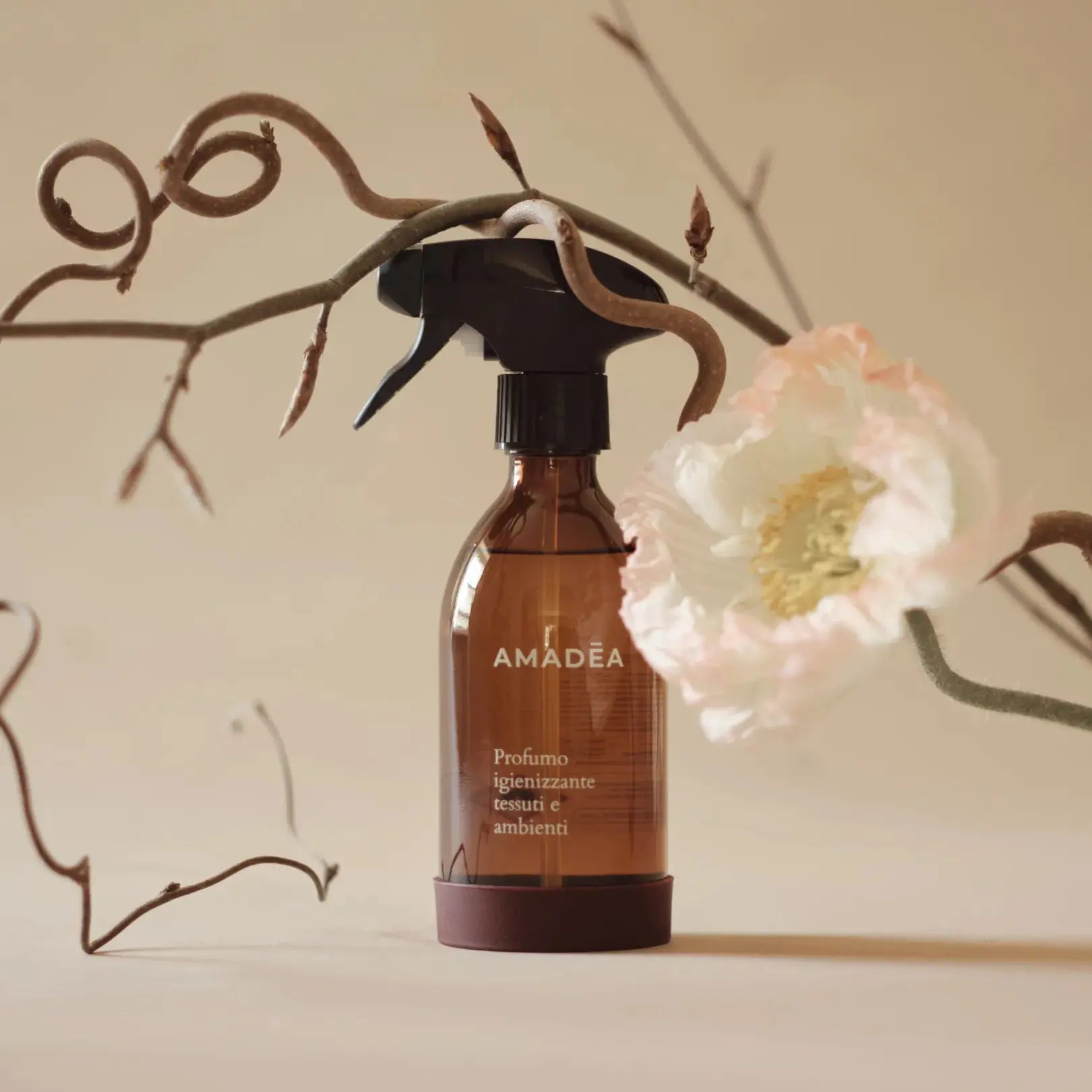 Profumo "Baci di Talco" - Igienizzante tessuti e ambienti 300ml AMADĒA HOME
