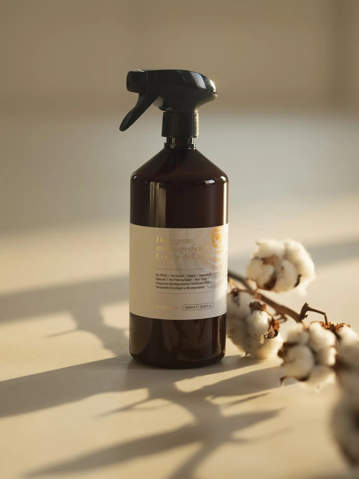 Detergente multisuperficie "Cotone di Camelia" - Ricarica da 1L
