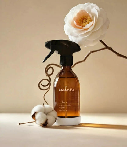Profumo "Cotone di Camelia" igienizzante tessuti e ambienti 300ml AMADĒA HOME