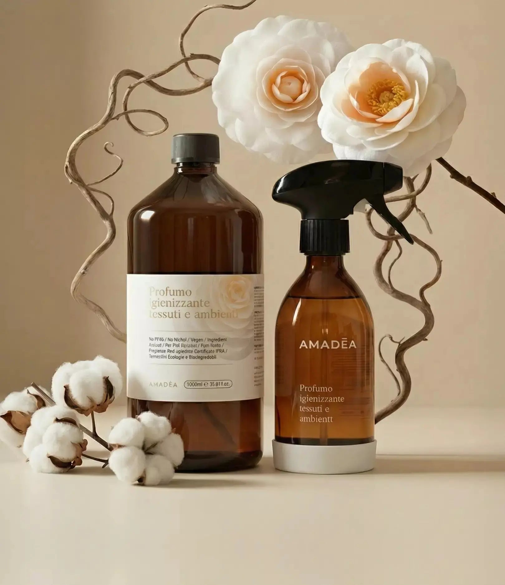Kit Profumo "Cotone di Camelia" igienizzante tessuti e ambienti 300ml + 1 Litro AMADĒA HOME