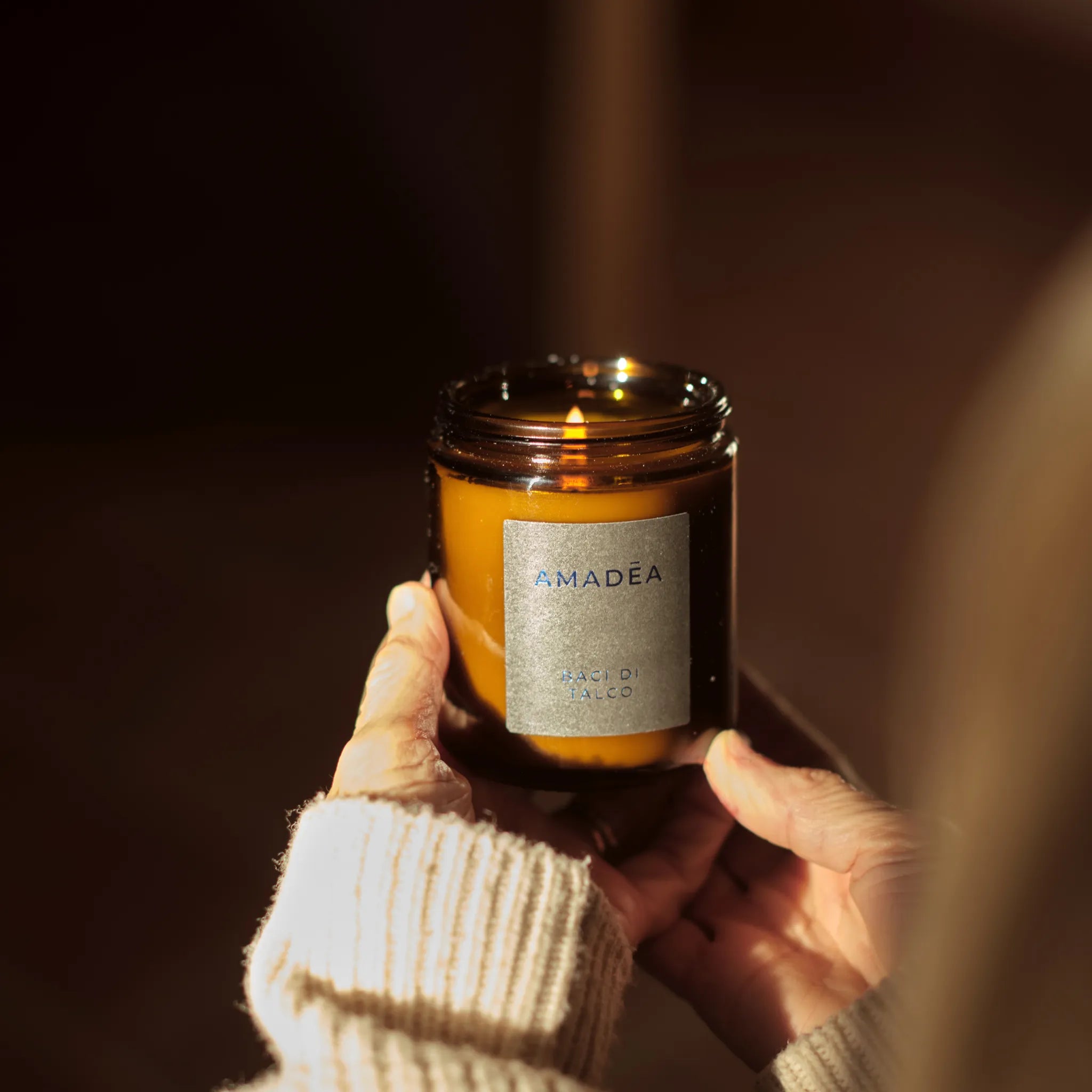 Candela "Baci di Talco" - profumata e mangiaodori