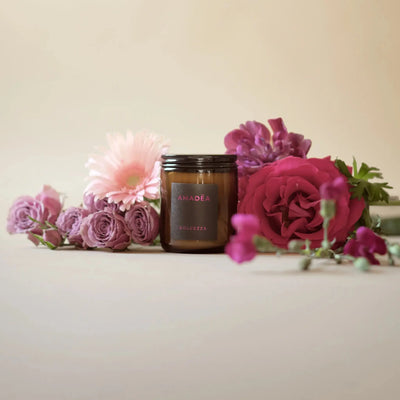 Candela "Dolcezza" - profumata e mangiaodori AMADĒA HOME